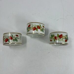 Vintage 1978 Avon Strawberry Napkin Rings With Gold Trim Set Of 3 Porcelain
